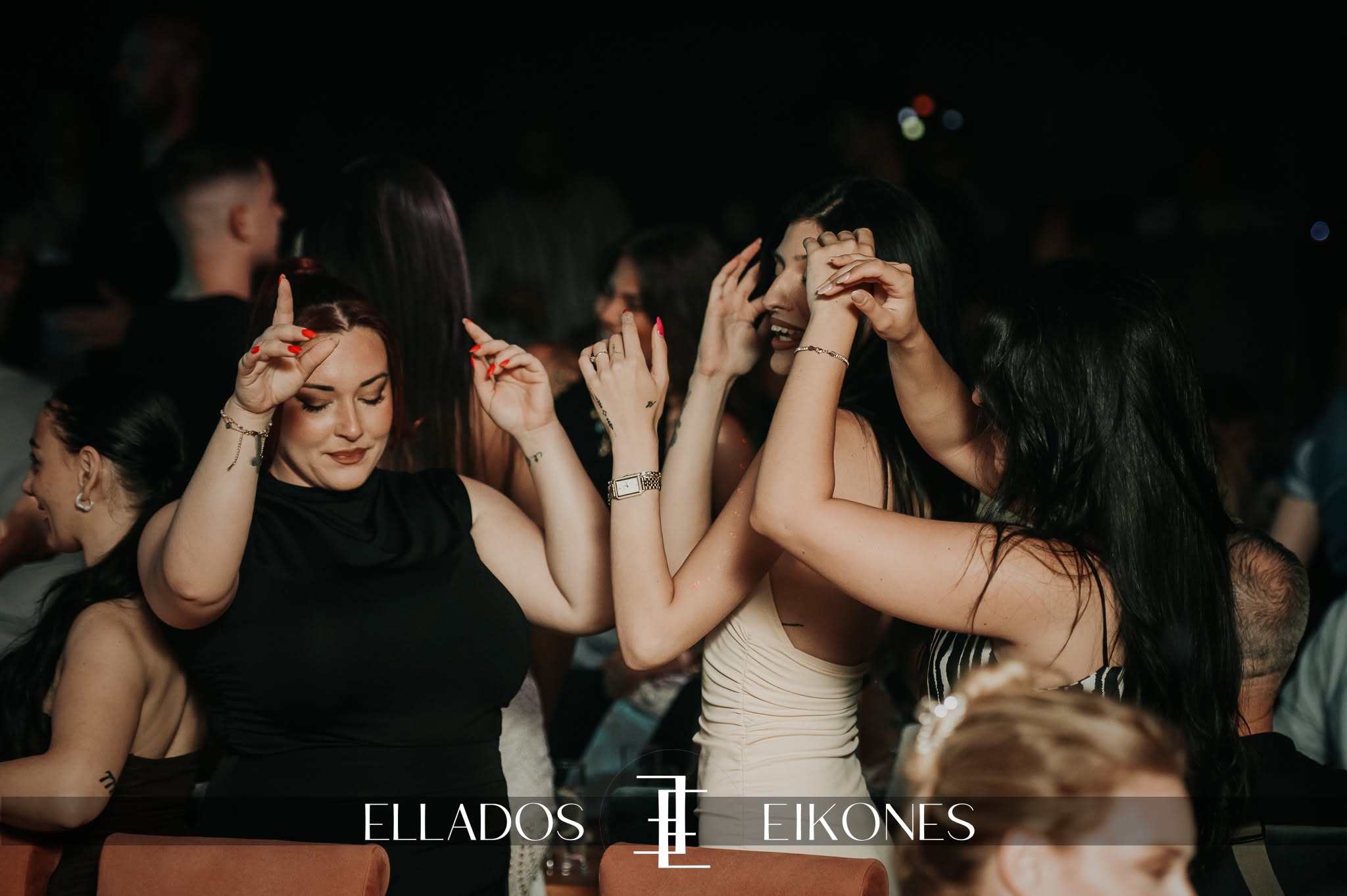 5-elladoseikones-night